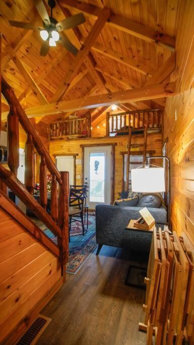 Charming Lakeview Cabin Near Geneva-On-The-Lake! Ashtabula Exterior photo