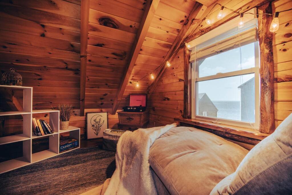 Charming Lakeview Cabin Near Geneva-On-The-Lake! Ashtabula Exterior photo