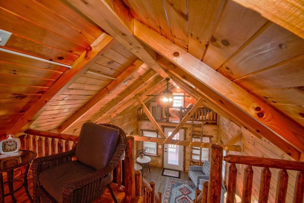 Charming Lakeview Cabin Near Geneva-On-The-Lake! Ashtabula Exterior photo